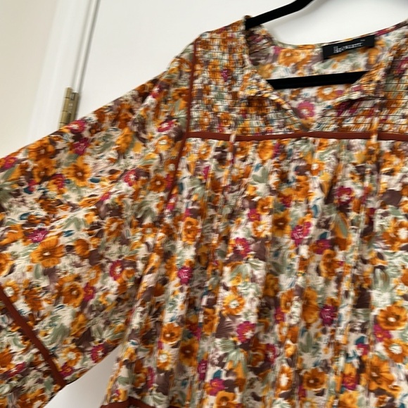 Worn once - Kourt dress sz small - Picture 4 of 4